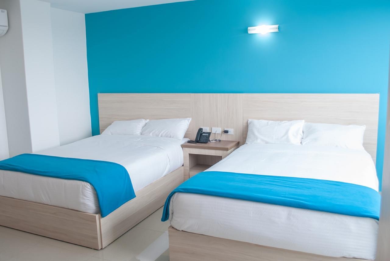 Hotel - Centro Comercial Punta Del Mar Салинас Екстериор снимка