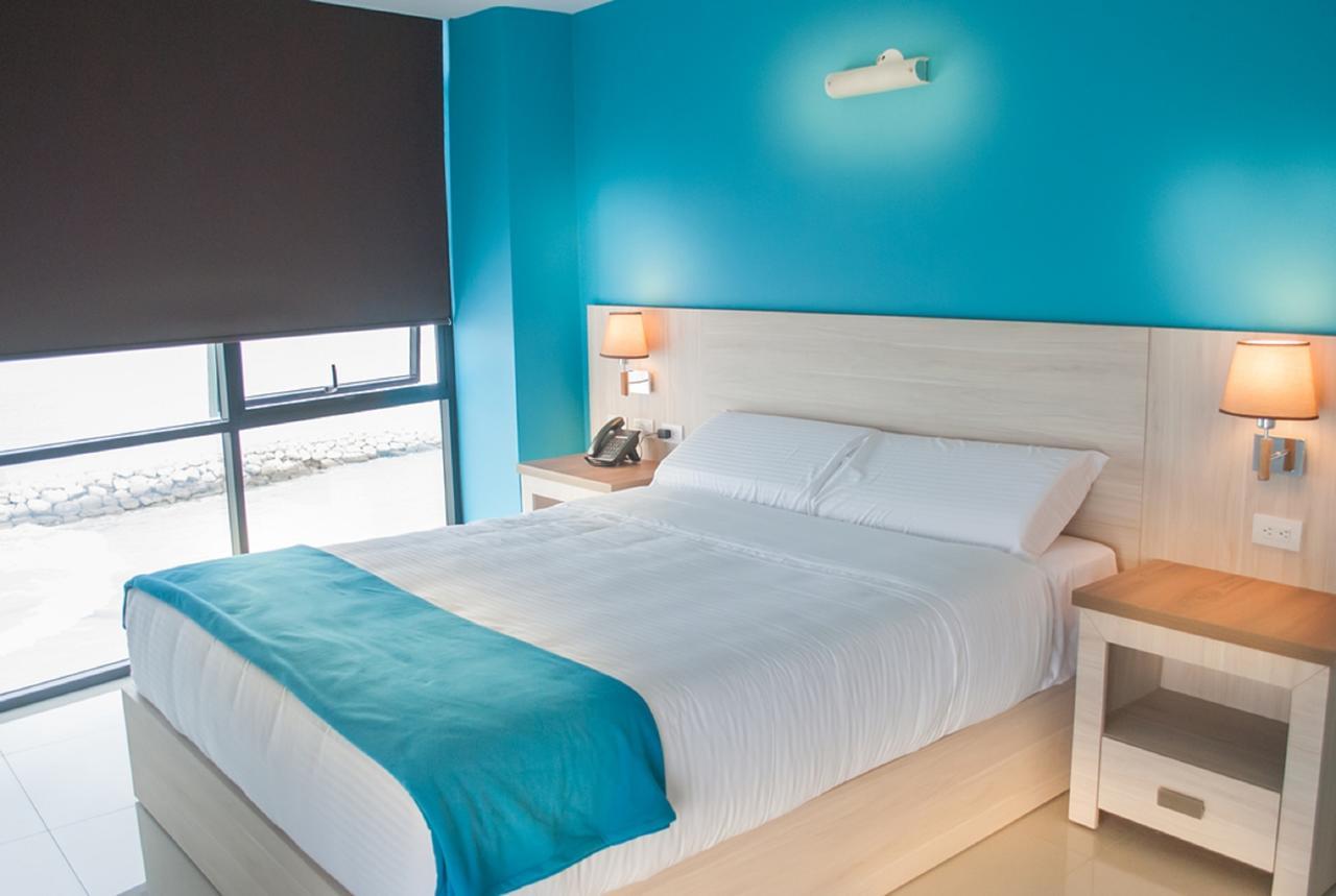 Hotel - Centro Comercial Punta Del Mar Салинас Екстериор снимка