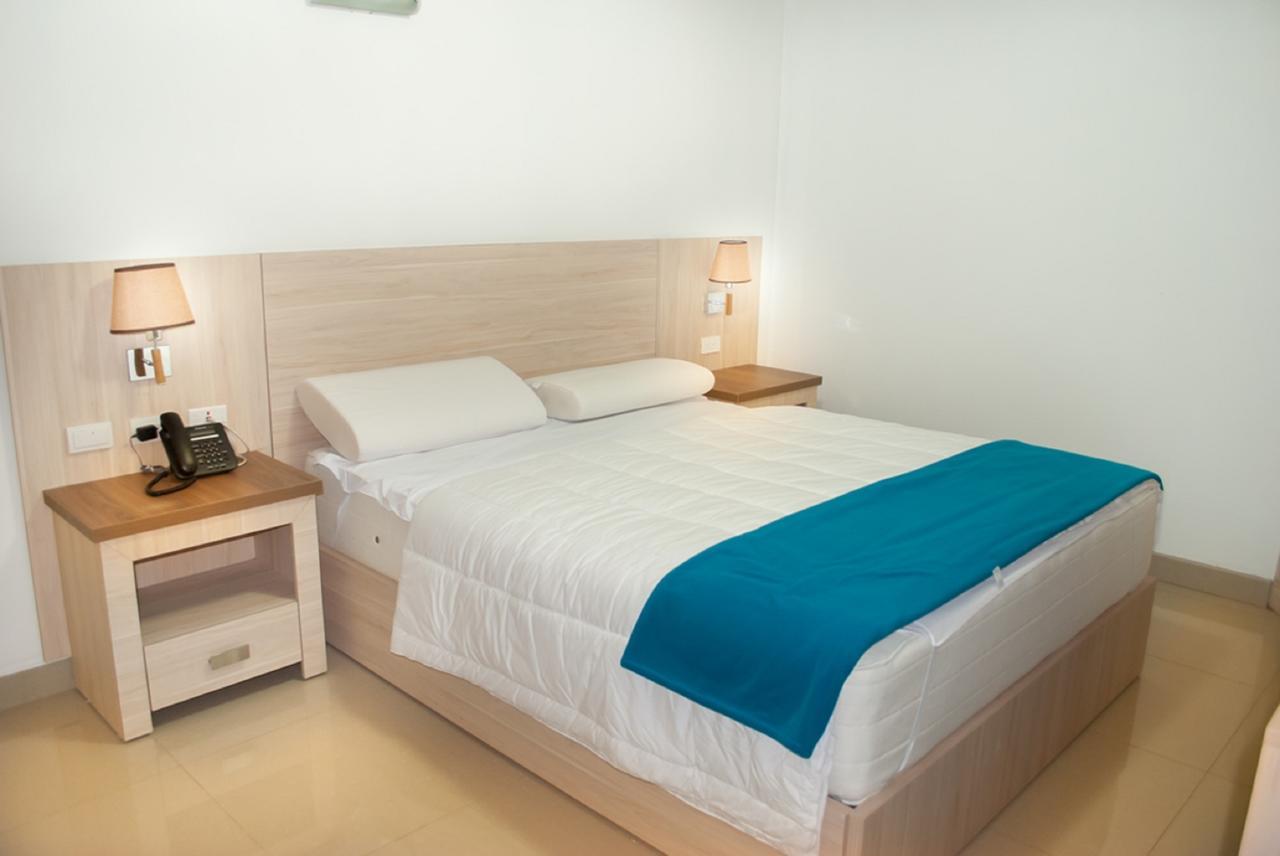 Hotel - Centro Comercial Punta Del Mar Салинас Стая снимка