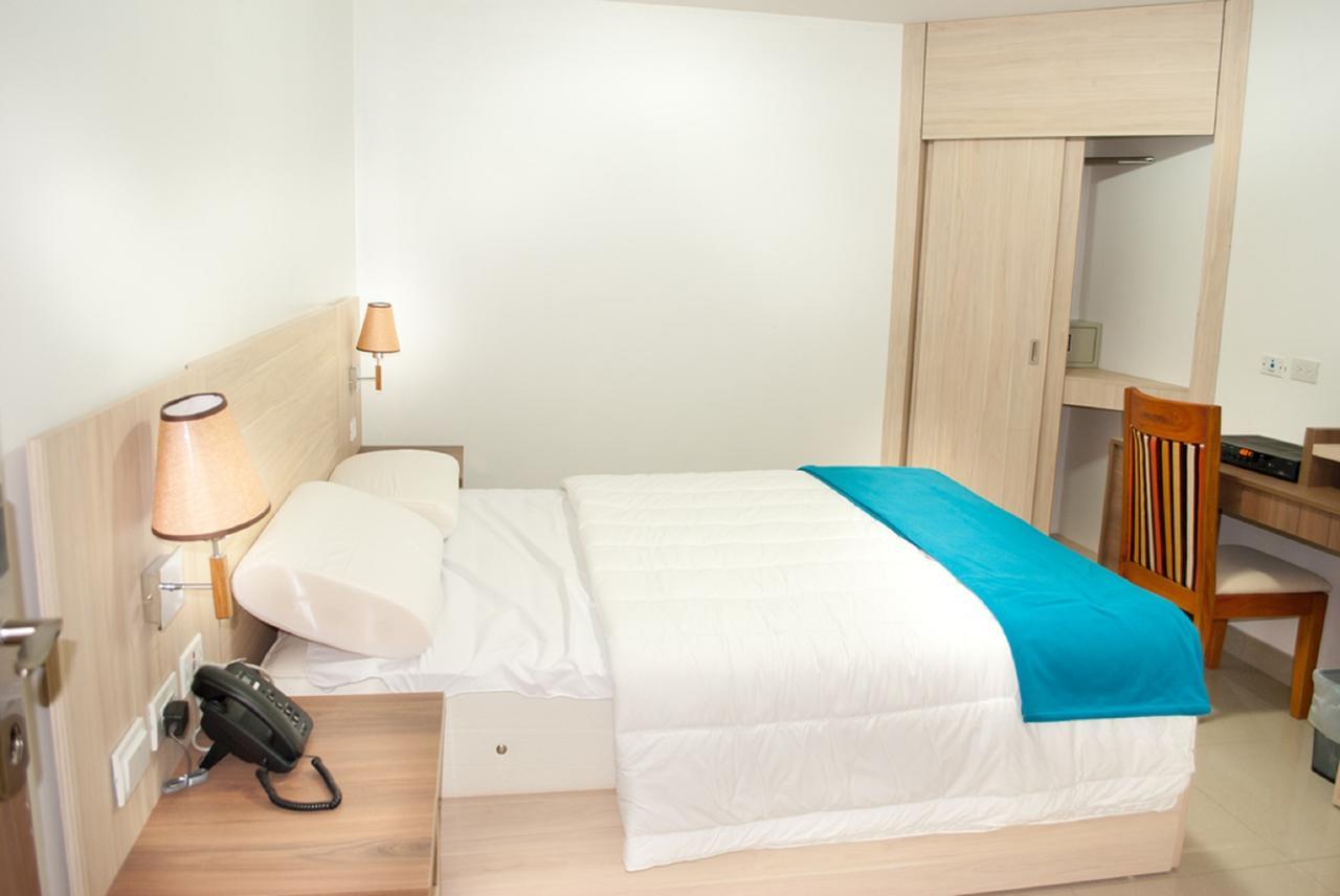 Hotel - Centro Comercial Punta Del Mar Салинас Стая снимка